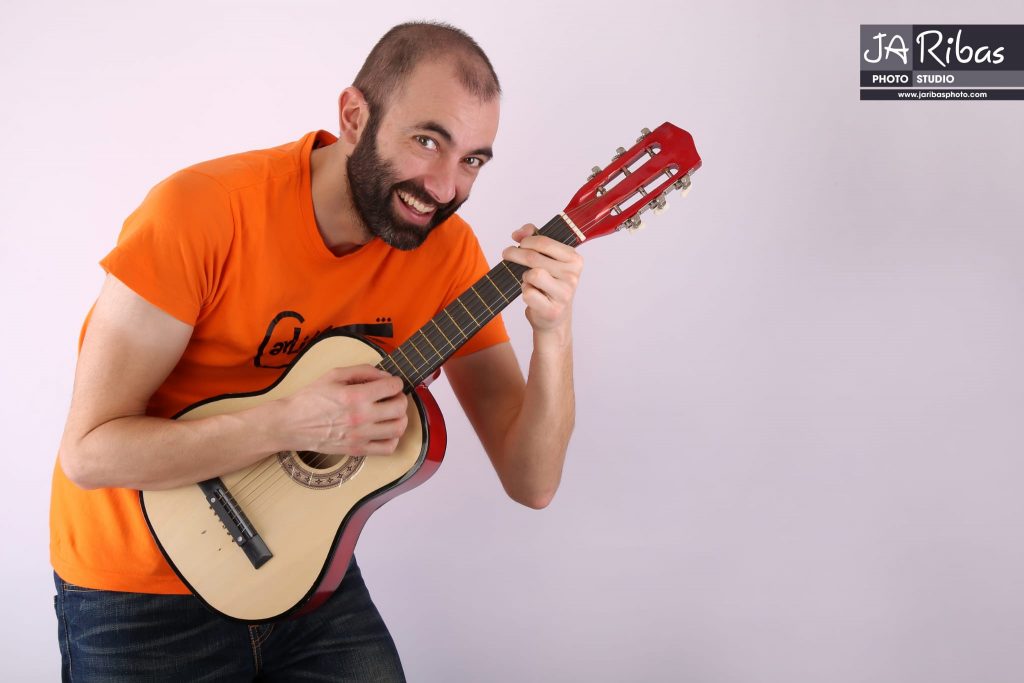 monologuista-carlitos-comico-humorista-tarragona