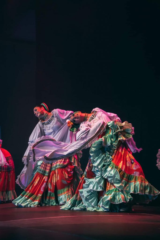 pasion-azteca-espectaculo-mexicano-tarragona