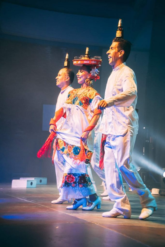 pasion-azteca-espectaculo-mexicano-tarragona