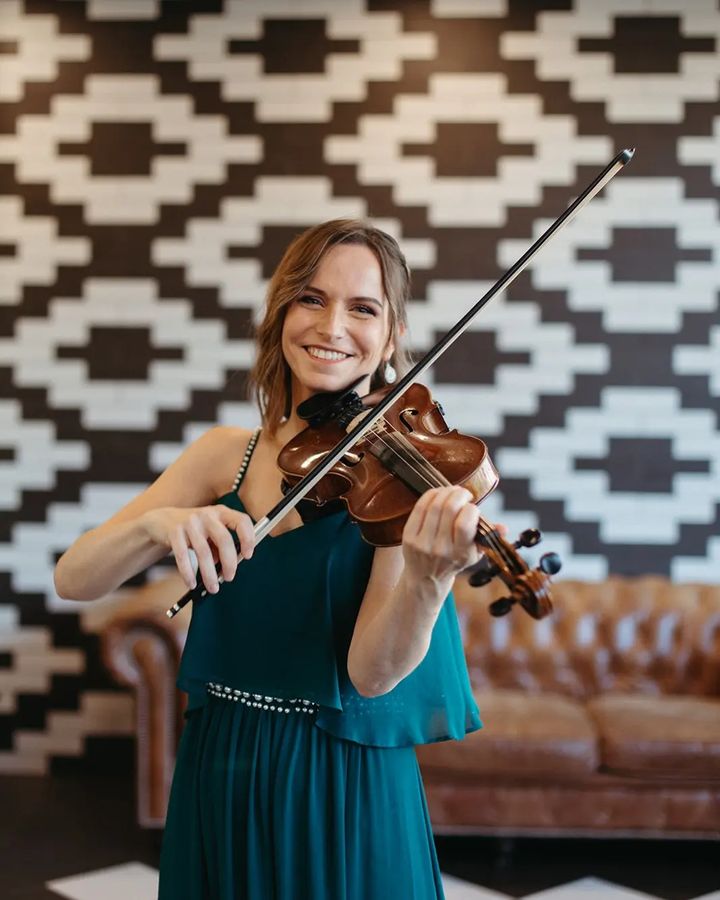 En este momento estás viendo Misha (Violinista)